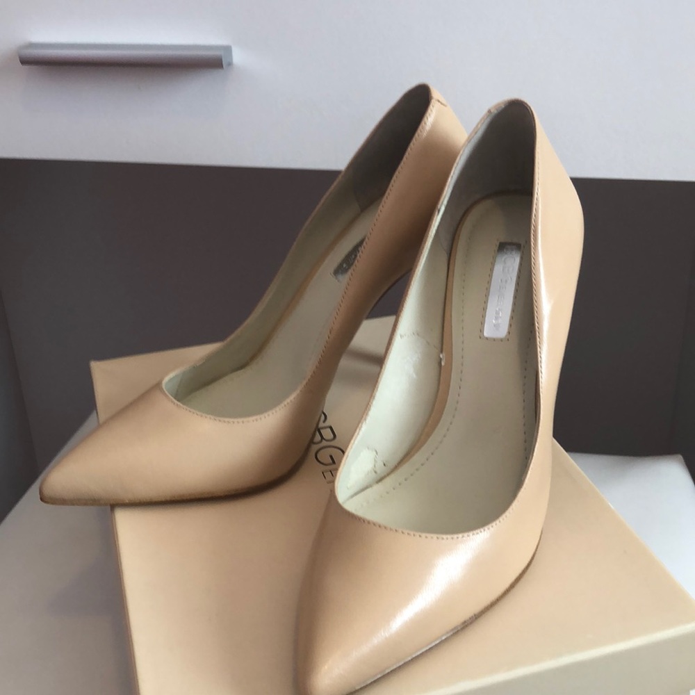 BCBGeneration warm sand high heel with box